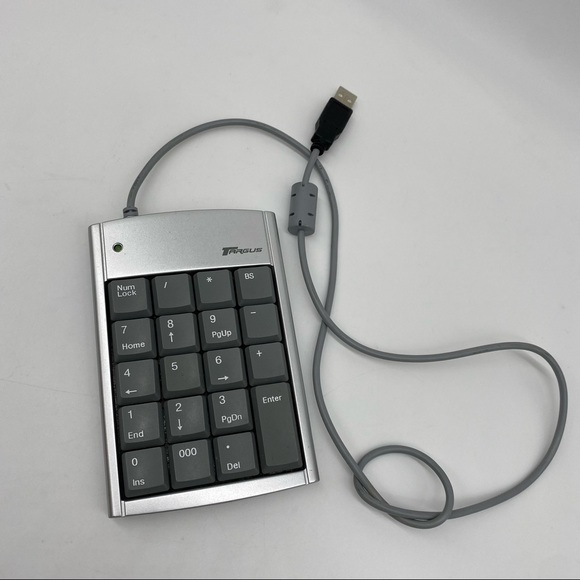 TARGUS Grey Numbers Pad with USB cable - Picture 1 of 4